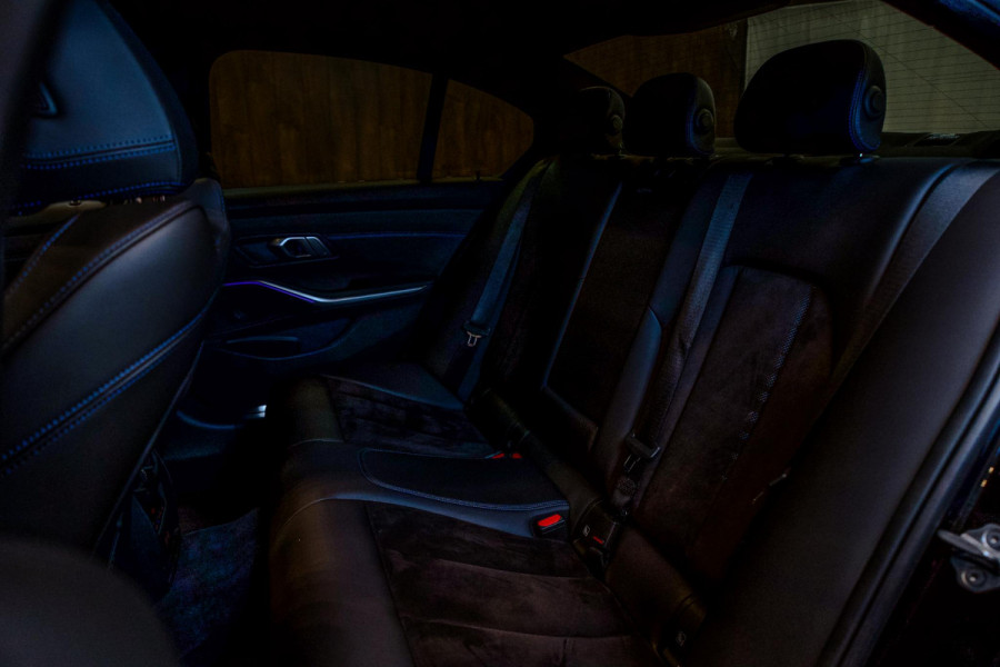 BMW 3-serie 330i High Executive M-Sport|Schuifdak|Laser|Elektr.Stoelen|