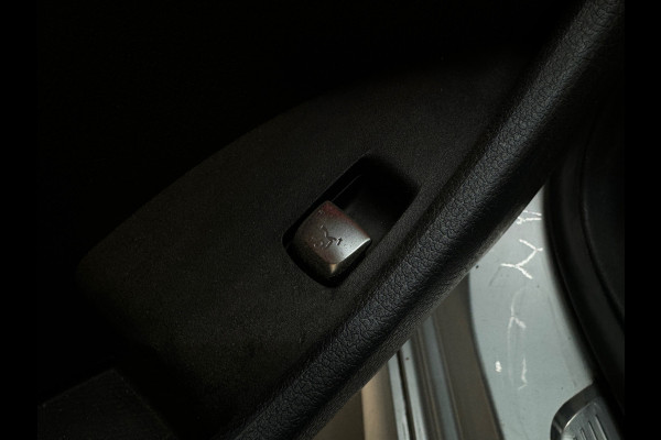 Mercedes-Benz E-Klasse Coupé 300 Business AMG Pano|Burmester