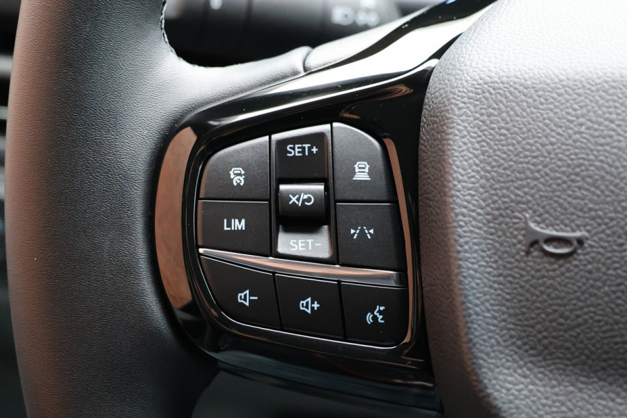 Ford Transit Custom 320 2.0 TDCI L2H1 Sport AWD DC | Dubbel Cabine | Elekrische schuifdeuren | ACC | 360 Camera | Blind spot | Elek. Trekhaak | Navi | 5-Zitter | 4x4 | BPM VRIJ