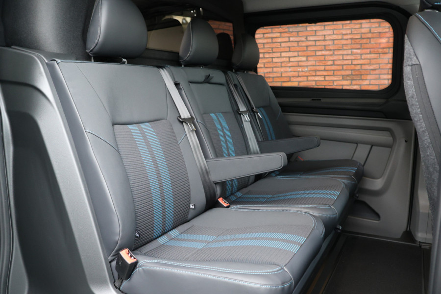 Ford Transit Custom 320 2.0 TDCI L2H1 Sport AWD DC | Dubbel Cabine | Elekrische schuifdeuren | ACC | 360 Camera | Blind spot | Elek. Trekhaak | Navi | 5-Zitter | 4x4 | BPM VRIJ