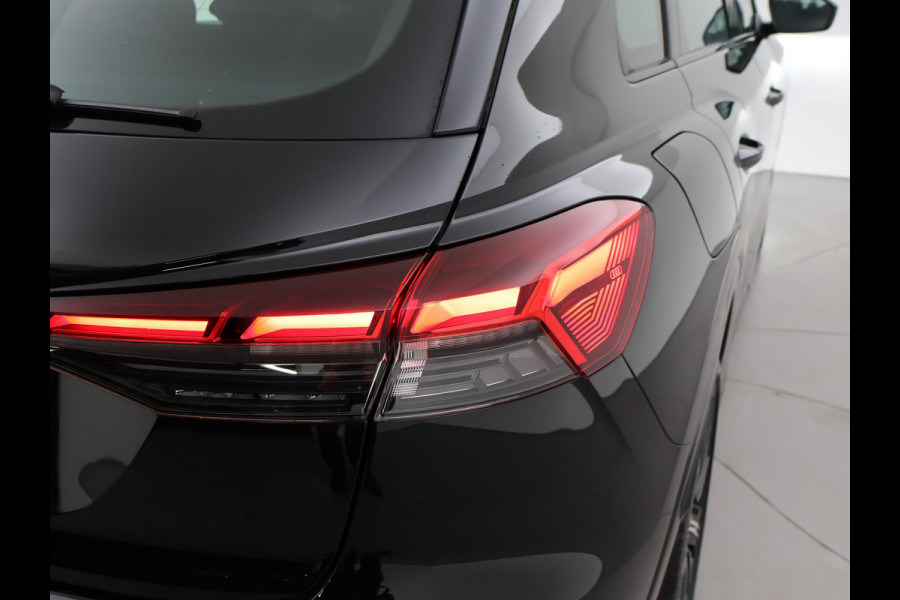 Audi Q4 e-tron 40 ADVANCED EDITION 77 KWH + LEDER SPORTINTERIEUR | ADAPTIVE CRUISE | 20 INCH | CAMERA | STOELVERW.
