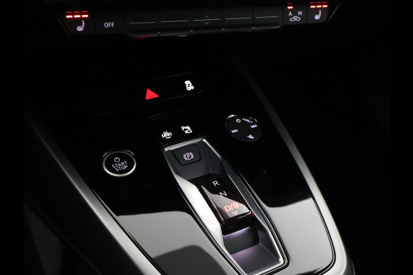 Audi Q4 e-tron 40 ADVANCED EDITION 77 KWH + LEDER SPORTINTERIEUR | ADAPTIVE CRUISE | 20 INCH | CAMERA | STOELVERW.