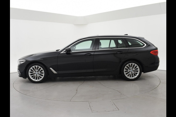 BMW 5 Serie Touring 520i HE LUXURY + PANORAMA | HEAD-UP | LIVE COCKPIT | 1e EIGENAAR | SFEERVERLICHTING | LEDER