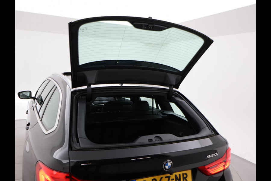 BMW 5 Serie Touring 520i HE LUXURY + PANORAMA | HEAD-UP | LIVE COCKPIT | 1e EIGENAAR | SFEERVERLICHTING | LEDER