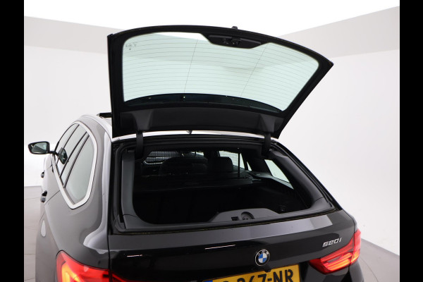 BMW 5 Serie Touring 520i HE LUXURY + PANORAMA | HEAD-UP | LIVE COCKPIT | 1e EIGENAAR | SFEERVERLICHTING | LEDER