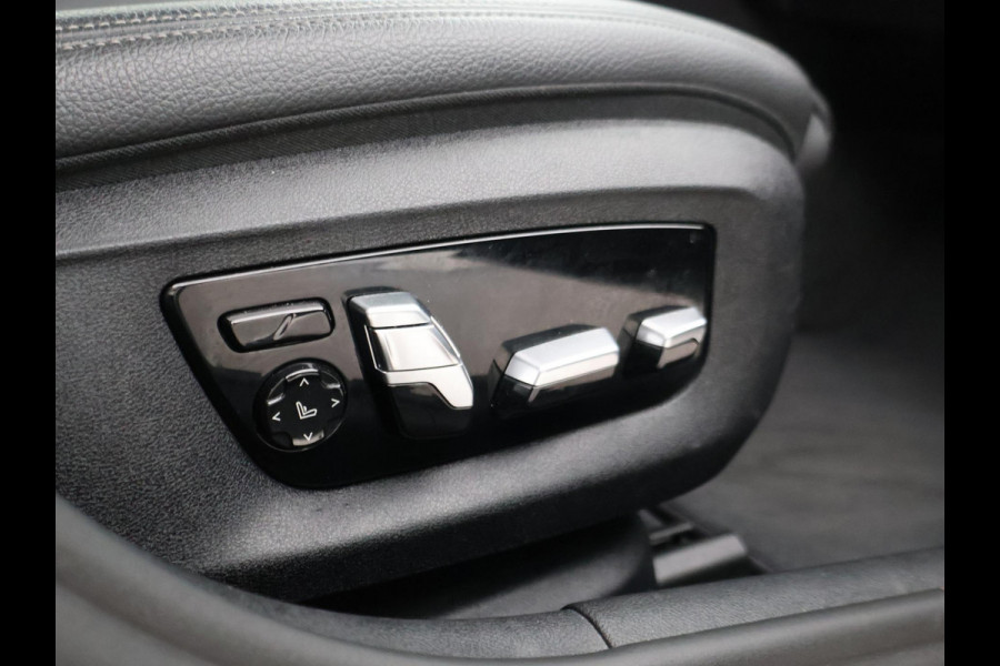 BMW 5 Serie Touring 520i HE LUXURY + PANORAMA | HEAD-UP | LIVE COCKPIT | 1e EIGENAAR | SFEERVERLICHTING | LEDER