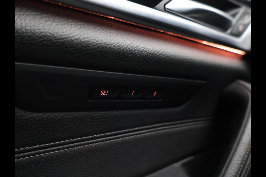 BMW 5 Serie Touring 520i HE LUXURY + PANORAMA | HEAD-UP | LIVE COCKPIT | 1e EIGENAAR | SFEERVERLICHTING | LEDER