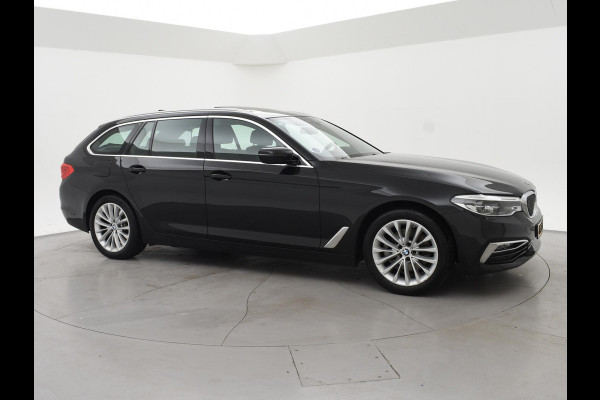 BMW 5 Serie Touring 520i HE LUXURY + PANORAMA | HEAD-UP | LIVE COCKPIT | 1e EIGENAAR | SFEERVERLICHTING | LEDER