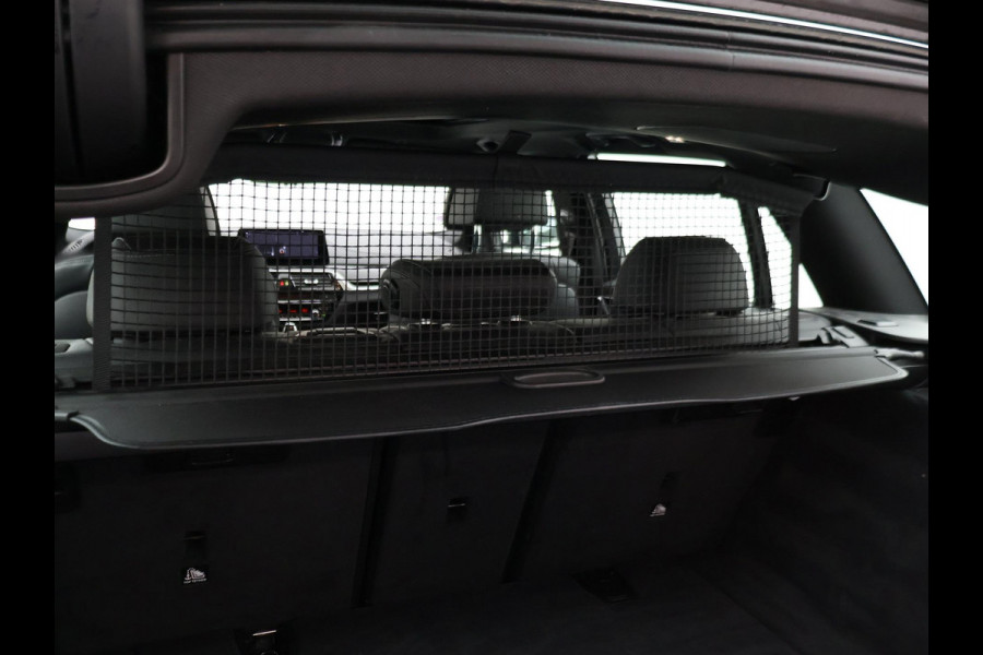 BMW 5 Serie Touring 520i HE LUXURY + PANORAMA | HEAD-UP | LIVE COCKPIT | 1e EIGENAAR | SFEERVERLICHTING | LEDER