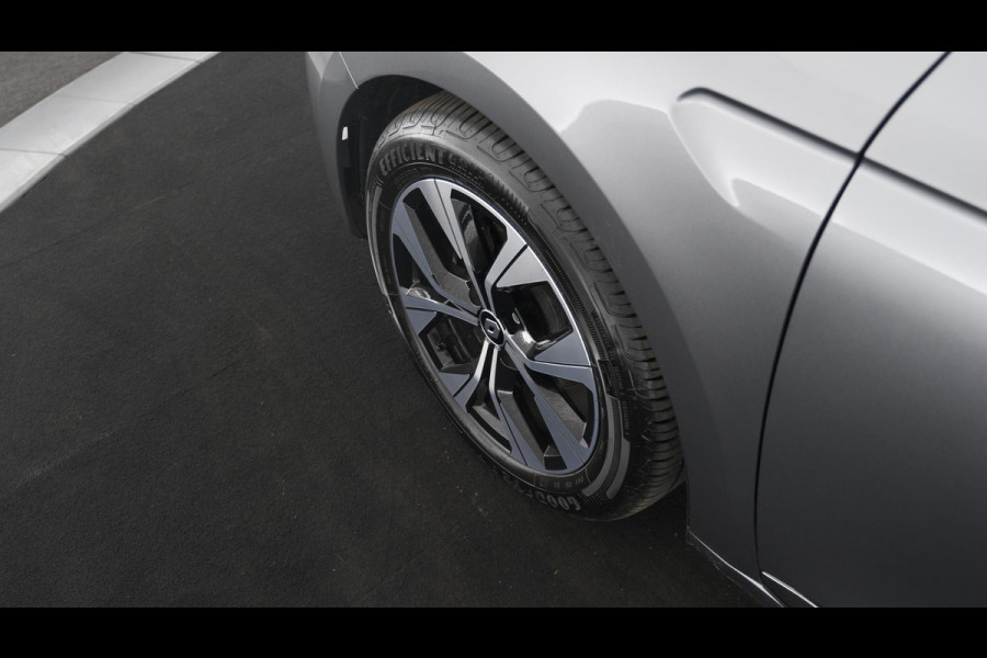 Renault Clio TCe 90 Evolution | Navigatie | Parkeersensoren | Apple Carplay