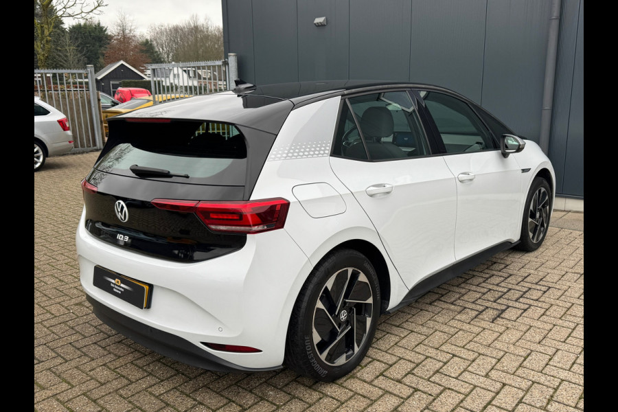 Volkswagen ID.3 First 58 kWh * Steunhaak * Navigatie * Parkeersensoren * Adaptieve Cruise *