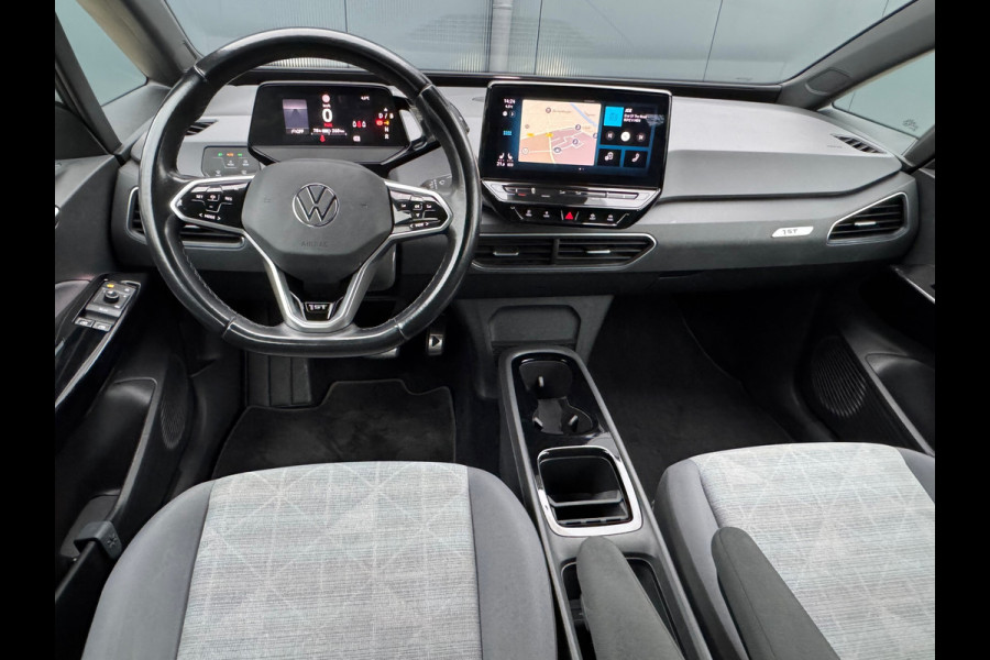 Volkswagen ID.3 First 58 kWh * Steunhaak * Navigatie * Parkeersensoren * Adaptieve Cruise *