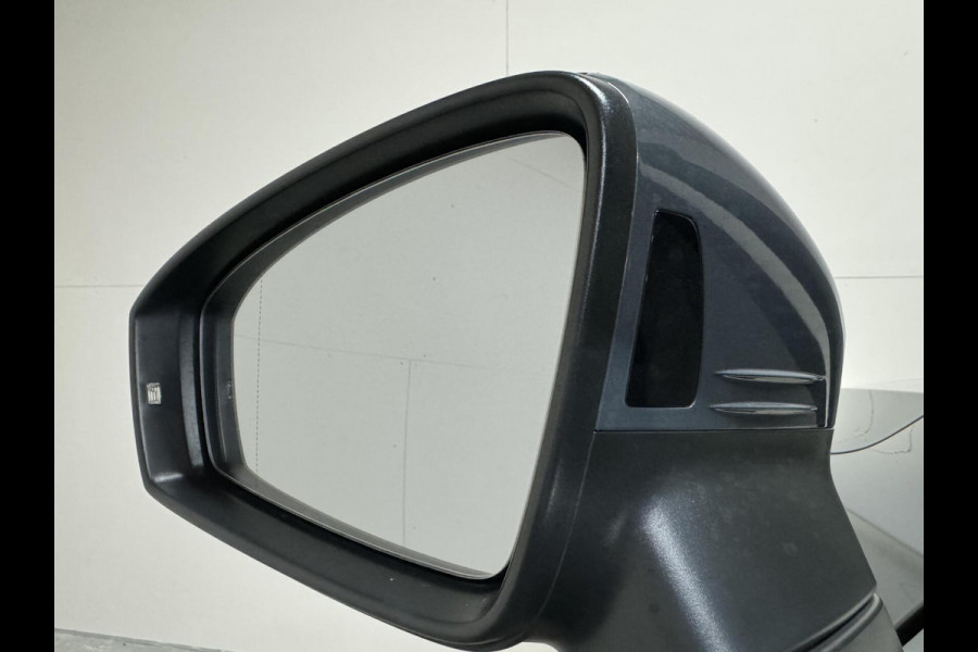 Volkswagen Tiguan 1.4 TSI eHybrid R-Line Pano 360° HUD Leer NAP