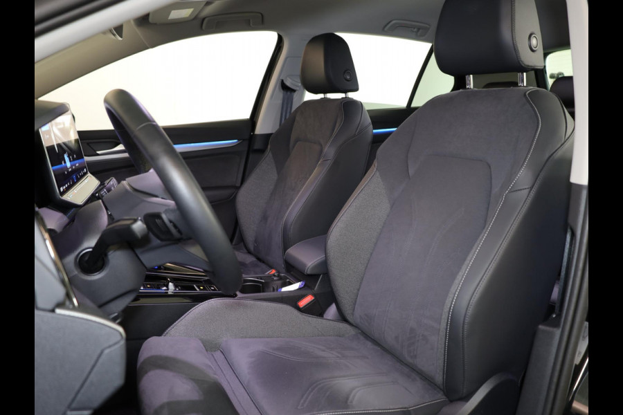 Volkswagen Golf 1.5 eHybrid Style Edition 204PK PHEV | Navigatie | Matrix koplampen | 18"LM velgen | Head up Display |