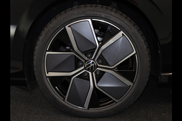 Volkswagen Golf 1.5 eHybrid Style Edition 204PK PHEV | Navigatie | Matrix koplampen | 18"LM velgen | Head up Display |