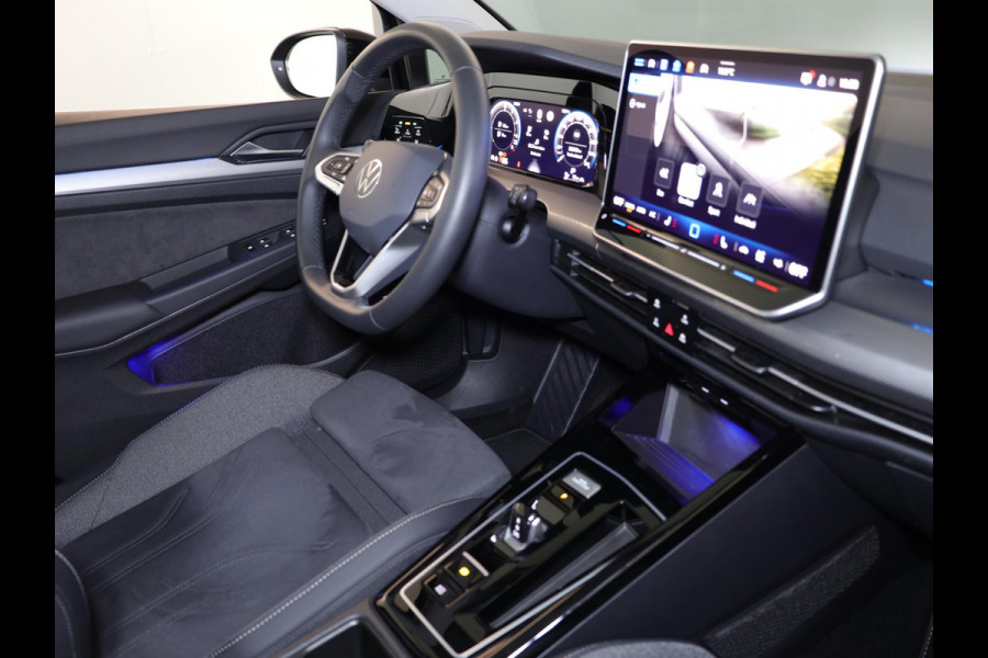 Volkswagen Golf 1.5 eHybrid Style Edition 204PK PHEV | Navigatie | Matrix koplampen | 18"LM velgen | Head up Display |