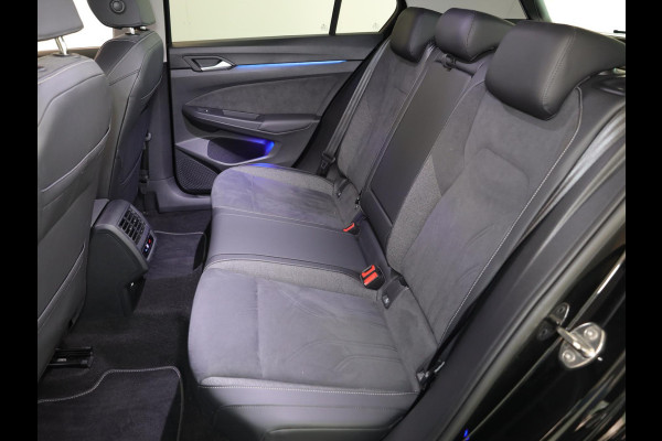 Volkswagen Golf 1.5 eHybrid Style Edition 204PK PHEV | Navigatie | Matrix koplampen | 18"LM velgen | Head up Display |