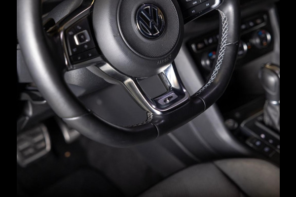 Volkswagen Tiguan 2.0 TSI 4Motion 2x R-Line Blackstyle / 230pk / Panoramadak / Trekhaak / Leder