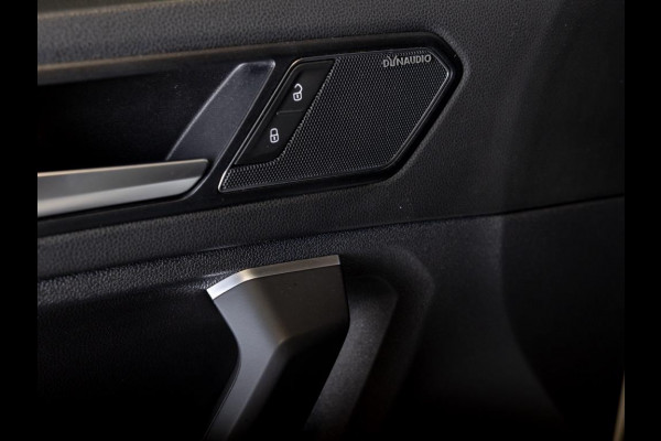 Volkswagen Tiguan 2.0 TSI 4Motion 2x R-Line Blackstyle / 230pk / Panoramadak / Trekhaak / Leder