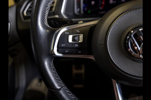 Volkswagen Tiguan 2.0 TSI 4Motion 2x R-Line Blackstyle / 230pk / Panoramadak / Trekhaak / Leder