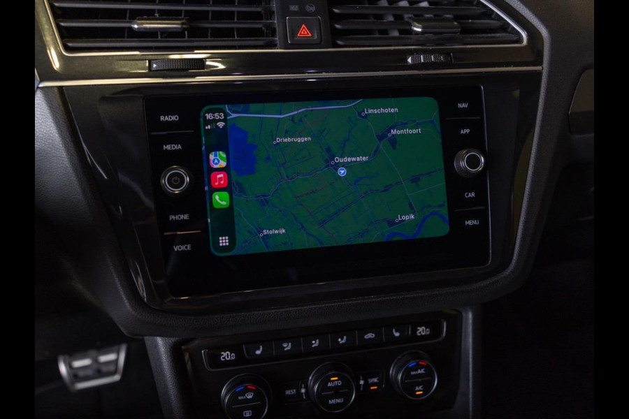 Volkswagen Tiguan 2.0 TSI 4Motion 2x R-Line Blackstyle / 230pk / Panoramadak / Trekhaak / Leder