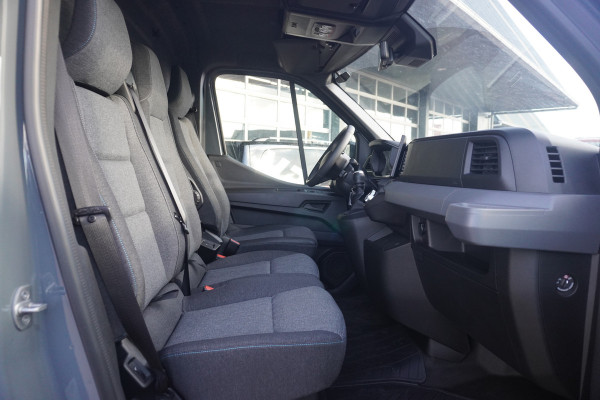 Renault Master T35 2.0 dCi 170PK L3H2 Extra Laadruimte inrichting nr. V110 | Airco | Cruise | Camera | Navi |  Oprijschans | Flitsbalk