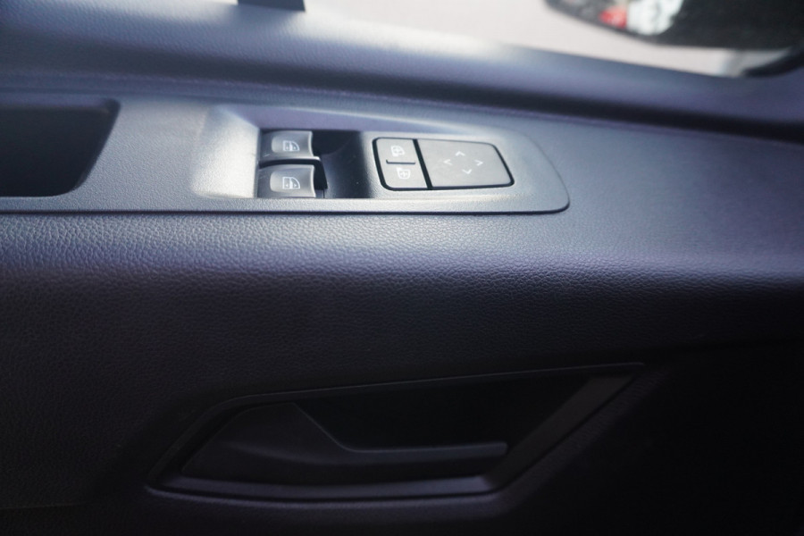 Renault Master T35 2.0 dCi 170PK L3H2 Extra Laadruimte inrichting nr. V110 | Airco | Cruise | Camera | Navi |  Oprijschans | Flitsbalk