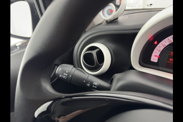 Smart Forfour EQ Essential 18 kWh [ 3-Fase ] {SOH-95%} (INCL.BTW) *FULL-LEATHER | AIRCO | CRUISE | COMFORT-SEATS | 15''ALU*