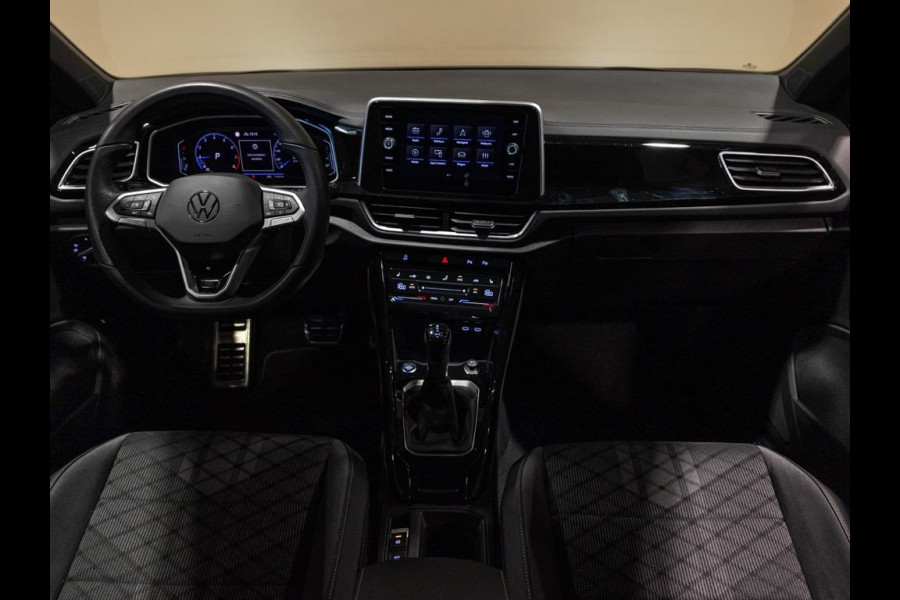 Volkswagen T-Roc 1.5 TSI R-Line Edition / 150pk / Stoel en stuur verwarming / Achteruitrij camera / Keyless /