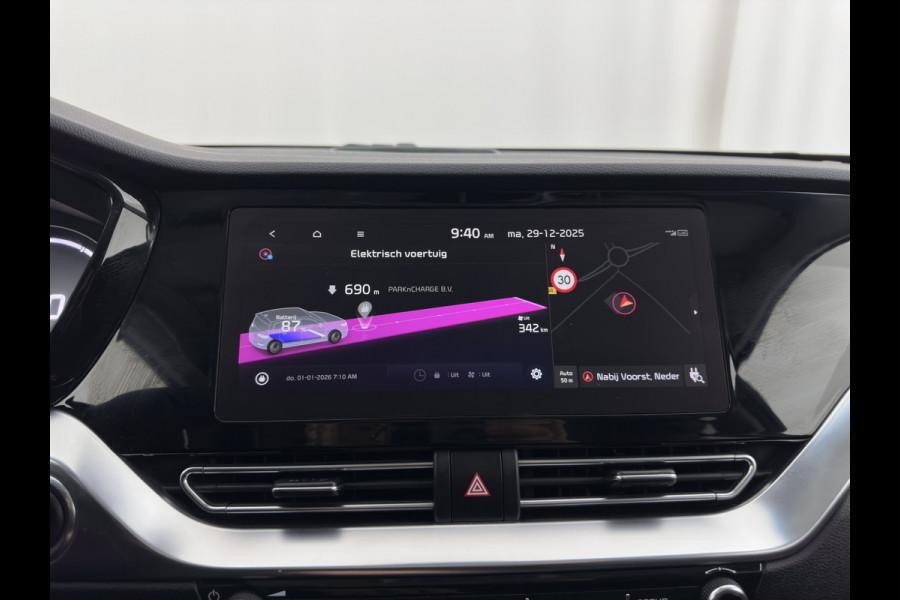 Kia e-Niro ExecutiveLine 64 kWh [ 3-Fase ] {SOH-100%} (INCL-BTW)  Aut.*HEATPUMP | LEATHER | FULL-LED | NAVI-FULLMAP | ADAPTIVE-CRUISE | CAMERA | MEMORY-PACK | LANE-ASSIST | KEYLESS | DIGI-COCKPIT | PRIVACY-GLASS | 17"ALU*