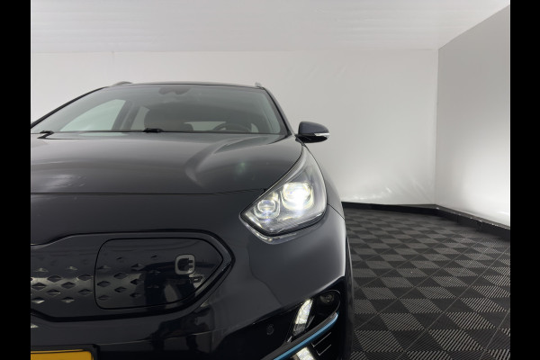 Kia e-Niro ExecutiveLine 64 kWh [ 3-Fase ] {SOH-100%} (INCL-BTW)  Aut.*HEATPUMP | LEATHER | FULL-LED | NAVI-FULLMAP | ADAPTIVE-CRUISE | CAMERA | MEMORY-PACK | LANE-ASSIST | KEYLESS | DIGI-COCKPIT | PRIVACY-GLASS | 17"ALU*
