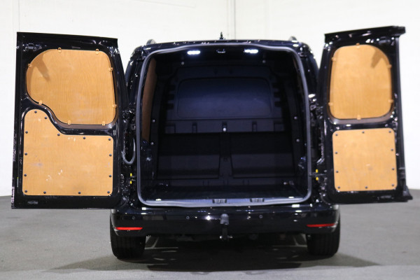 Volkswagen Caddy Cargo 2.0 TDI 122pk First Black Edition Automaat