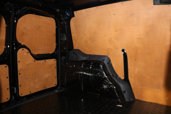 Volkswagen Caddy Cargo 2.0 TDI 122pk First Black Edition Automaat