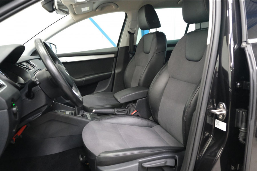 Škoda Octavia Combi 1.0 TSI Greentech Business Edition - N.A.P. Airco, Cruise, PDC, Navi, Trekhaak.
