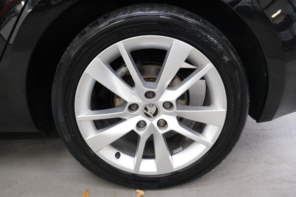 Škoda Octavia Combi 1.0 TSI Greentech Business Edition - N.A.P. Airco, Cruise, PDC, Navi, Trekhaak.