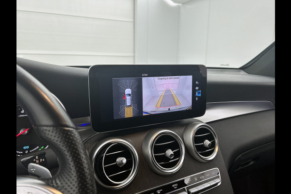 Mercedes-Benz GLC 300 e 4MATIC Business Solution AMG 5 spaaks lichtmetalen velgen | Navigatie | Parking support met camera achter | Night pack | Inclusief 24 maanden MB Certified garantie voor Europa.