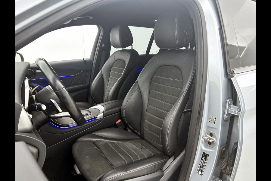Mercedes-Benz GLC 300 e 4MATIC Business Solution AMG 5 spaaks lichtmetalen velgen | Navigatie | Parking support met camera achter | Night pack | Inclusief 24 maanden MB Certified garantie voor Europa.