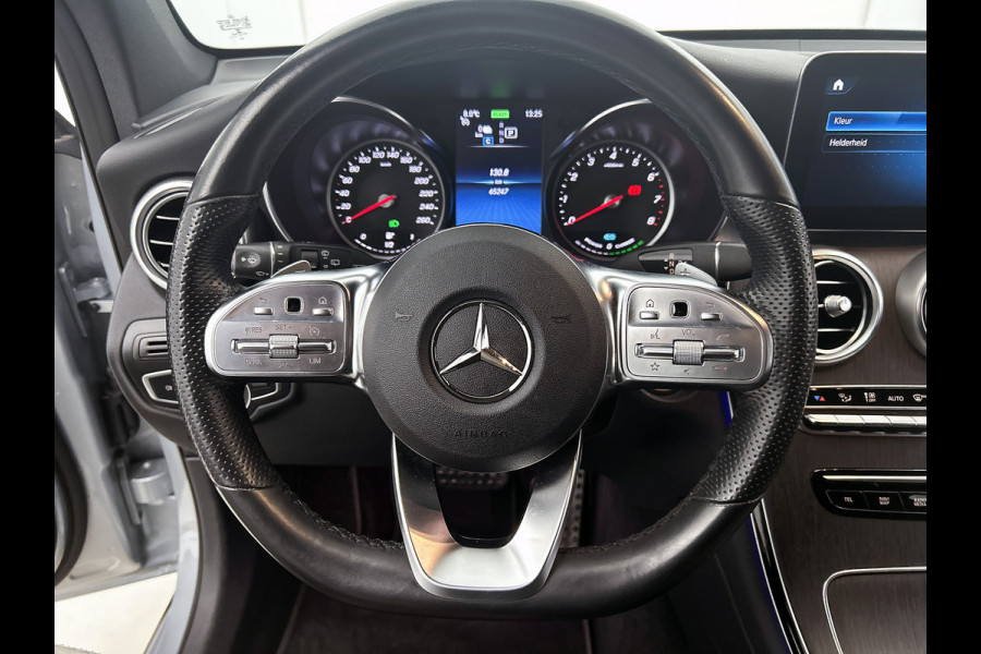 Mercedes-Benz GLC 300 e 4MATIC Business Solution AMG 5 spaaks lichtmetalen velgen | Navigatie | Parking support met camera achter | Night pack | Inclusief 24 maanden MB Certified garantie voor Europa.