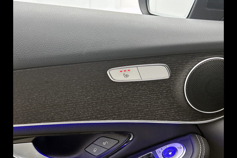 Mercedes-Benz GLC 300 e 4MATIC Business Solution AMG 5 spaaks lichtmetalen velgen | Navigatie | Parking support met camera achter | Night pack | Inclusief 24 maanden MB Certified garantie voor Europa.