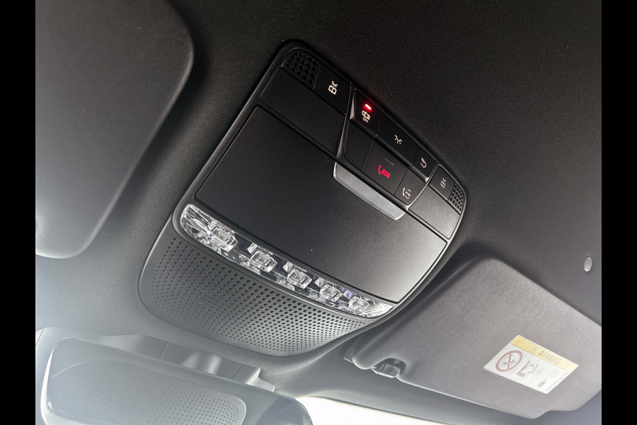Mercedes-Benz GLC 300 e 4MATIC Business Solution AMG 5 spaaks lichtmetalen velgen | Navigatie | Parking support met camera achter | Night pack | Inclusief 24 maanden MB Certified garantie voor Europa.