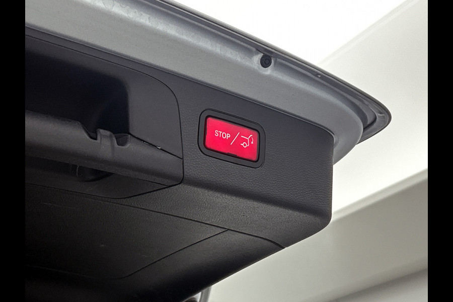 Mercedes-Benz GLC 300 e 4MATIC Business Solution AMG 5 spaaks lichtmetalen velgen | Navigatie | Parking support met camera achter | Night pack | Inclusief 24 maanden MB Certified garantie voor Europa.