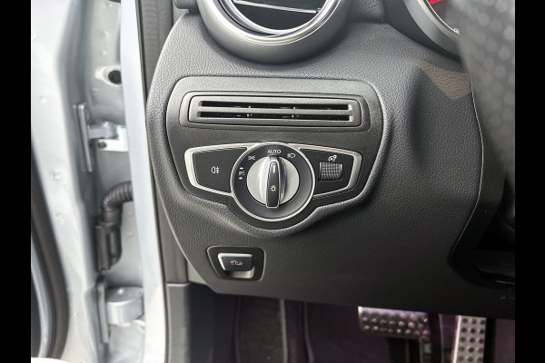 Mercedes-Benz GLC 300 e 4MATIC Business Solution AMG 5 spaaks lichtmetalen velgen | Navigatie | Parking support met camera achter | Night pack | Inclusief 24 maanden MB Certified garantie voor Europa.