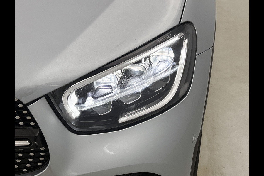Mercedes-Benz GLC 300 e 4MATIC Business Solution AMG 5 spaaks lichtmetalen velgen | Navigatie | Parking support met camera achter | Night pack | Inclusief 24 maanden MB Certified garantie voor Europa.