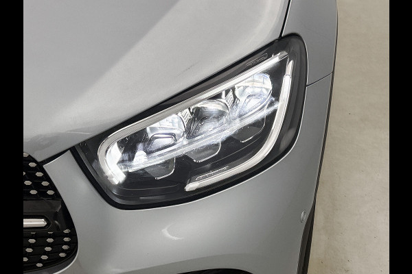 Mercedes-Benz GLC 300 e 4MATIC Business Solution AMG 5 spaaks lichtmetalen velgen | Navigatie | Parking support met camera achter | Night pack | Inclusief 24 maanden MB Certified garantie voor Europa.