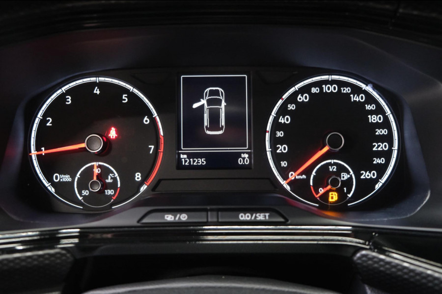 Volkswagen T-Cross 1.0 TSI Life - N.A.P. Airco, Cruise, Navi, PDC.