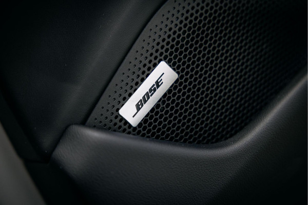 Porsche Taycan Performance 84 kWh | NL geleverd | Sport Chrono | Bose | Electric Sport Sound | Stoelverwarming |