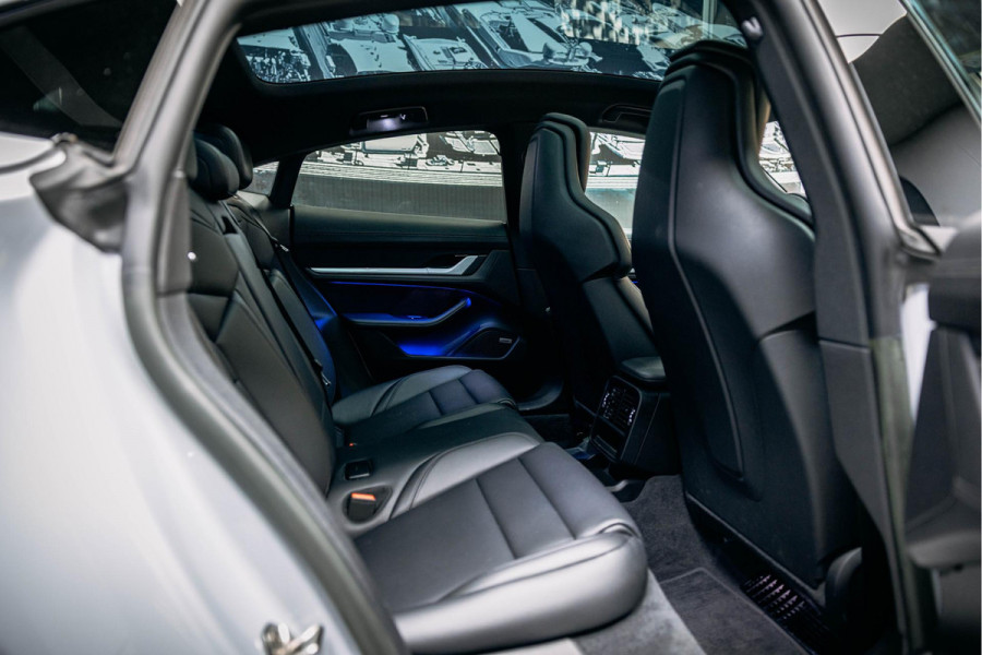 Porsche Taycan Performance 84 kWh | NL geleverd | Sport Chrono | Bose | Electric Sport Sound | Stoelverwarming |