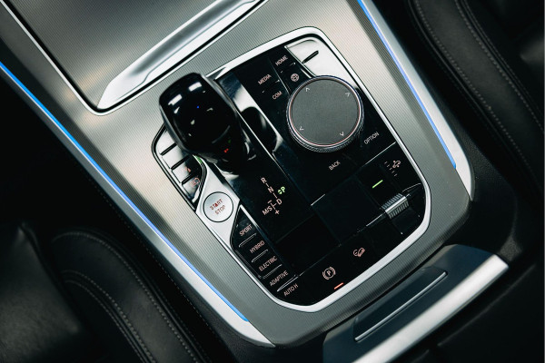 BMW X5 xDrive45e High Executive | Pano | Trekhaak | Luchtvering  | Stoelverwarming |