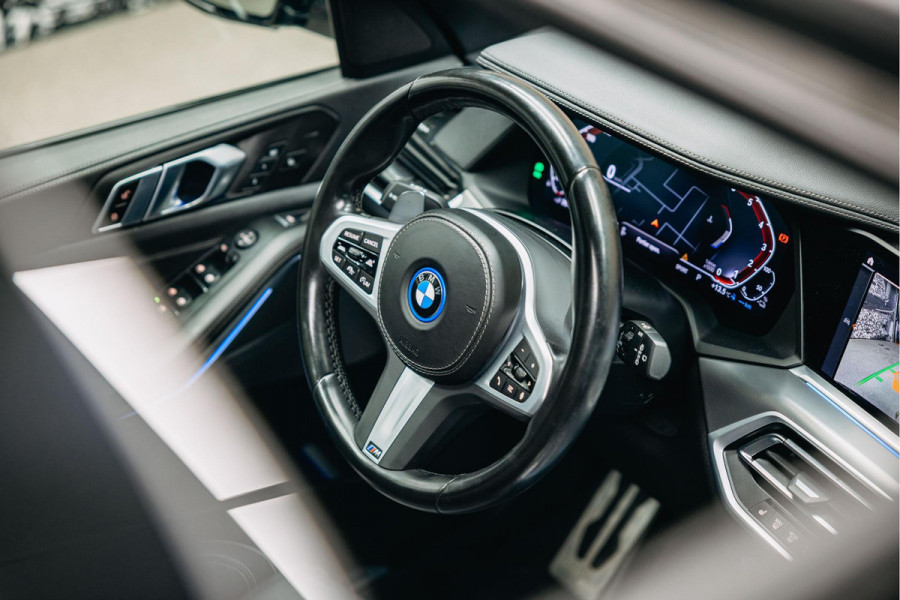 BMW X5 xDrive45e High Executive | Pano | Trekhaak | Luchtvering  | Stoelverwarming |