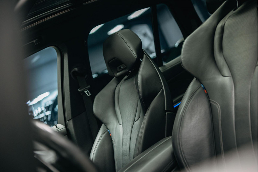 BMW X5 xDrive45e High Executive | Pano | Trekhaak | Luchtvering  | Stoelverwarming |